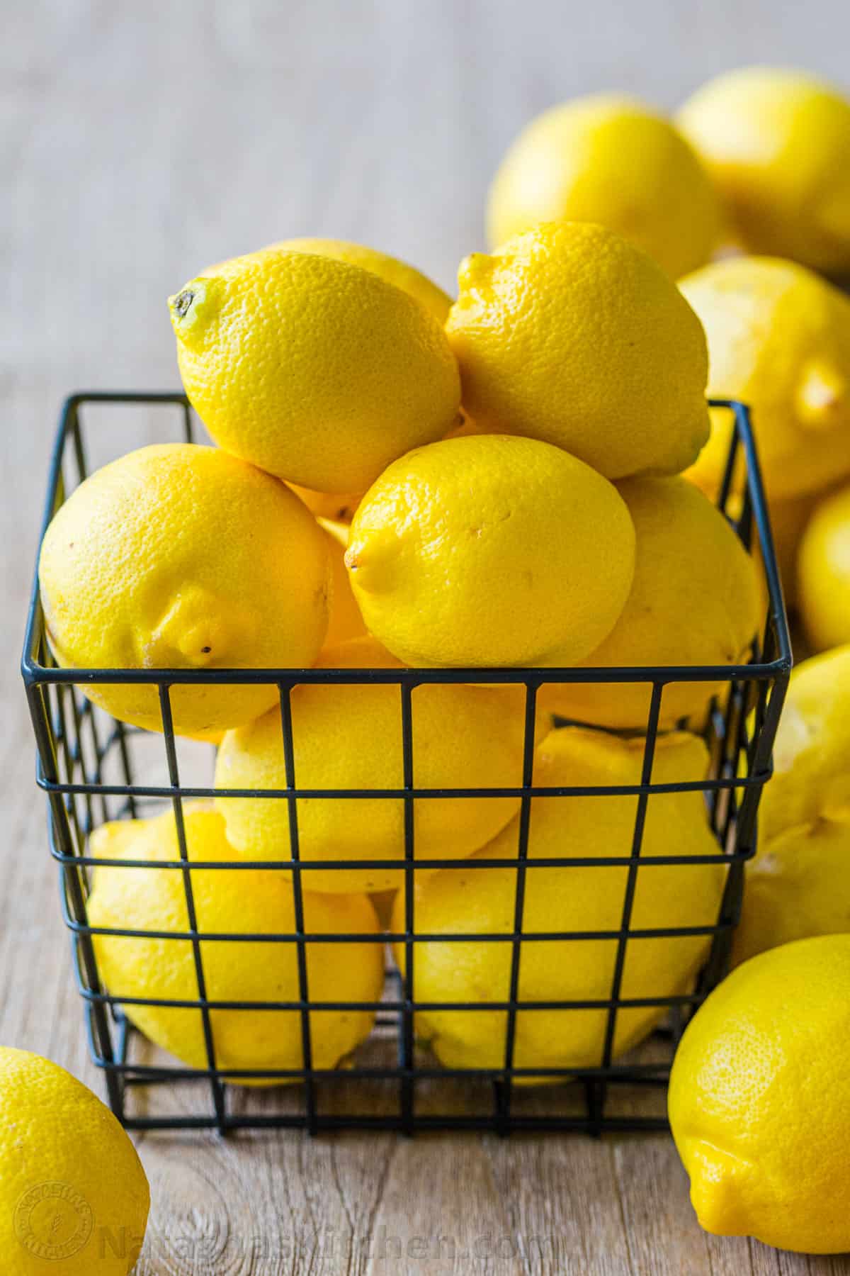 MANFAAT BUAH LEMON